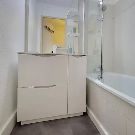 Beautiful Family Studio In The Heart Of Frejus Exterior photo
