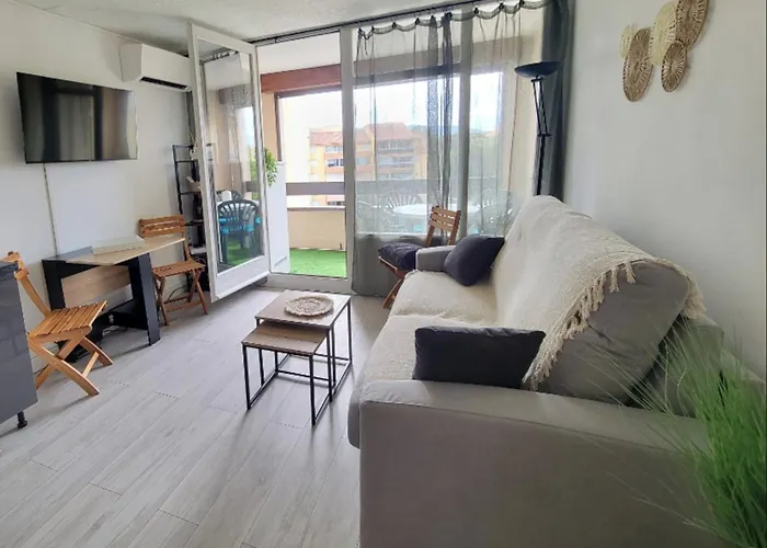 Beautiful Family Studio In The Heart Of Frejus