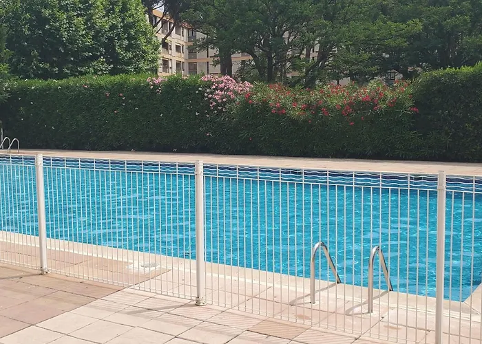 Beautiful Family Studio In The Heart Of Frejus
